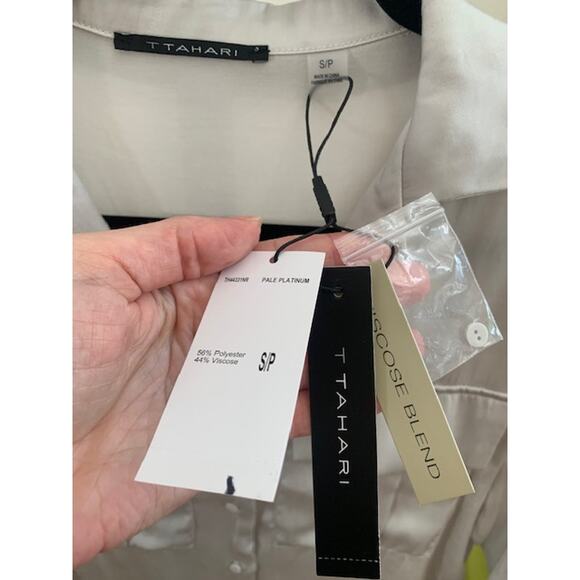 T Tahari-Utility-Button Up-Long Sleeve-Collared-Blouse-Satin-Silver-Women-S - Picture 3 of 7